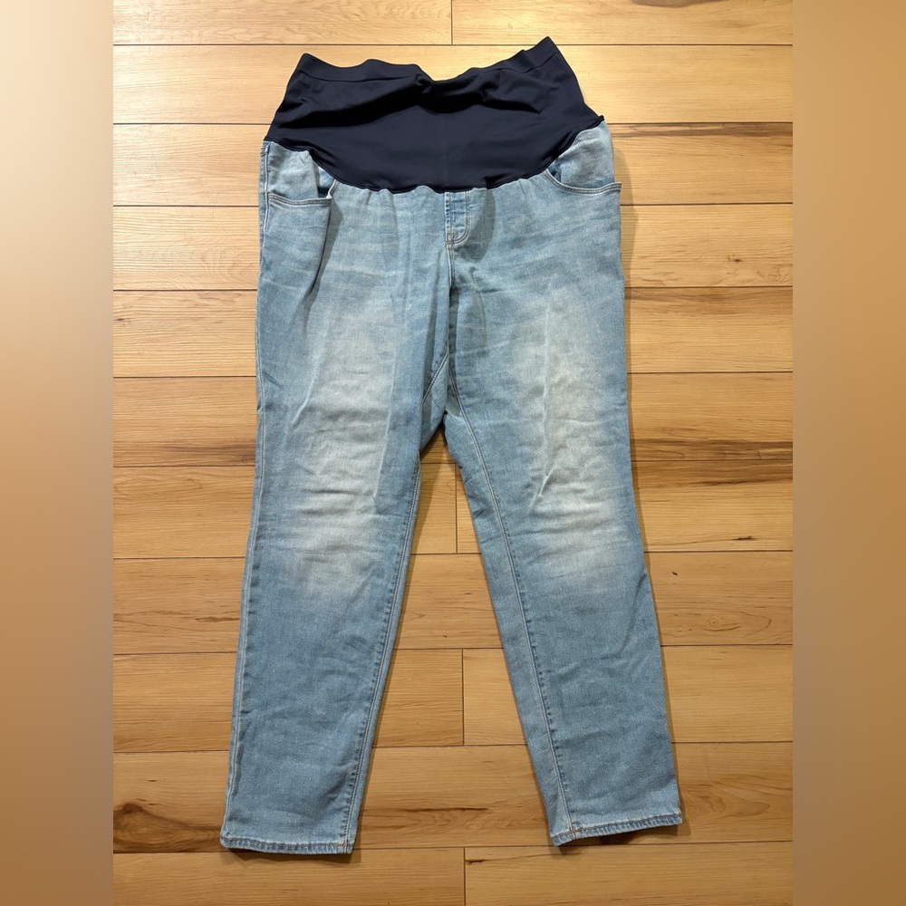 Old Navy Maternity Straight Leg Jeans - Light Blue